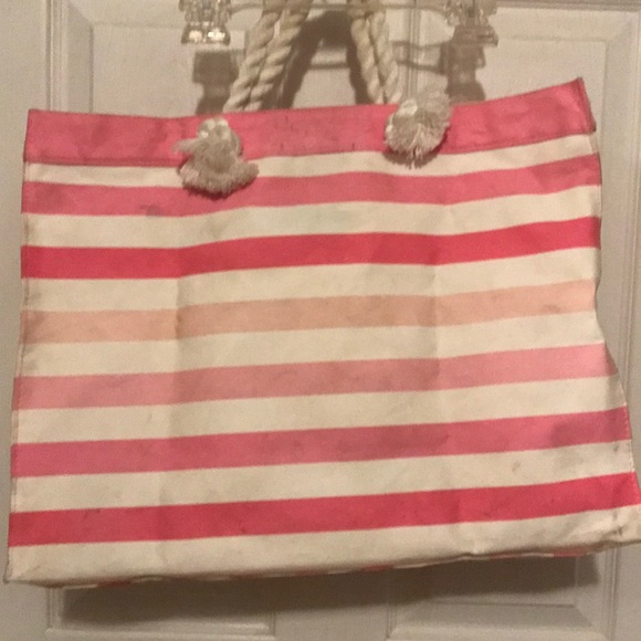 Victoria Secret Beach bag  Limited Time offer ! Get me FREE with another item!! - Picture 4 of 8